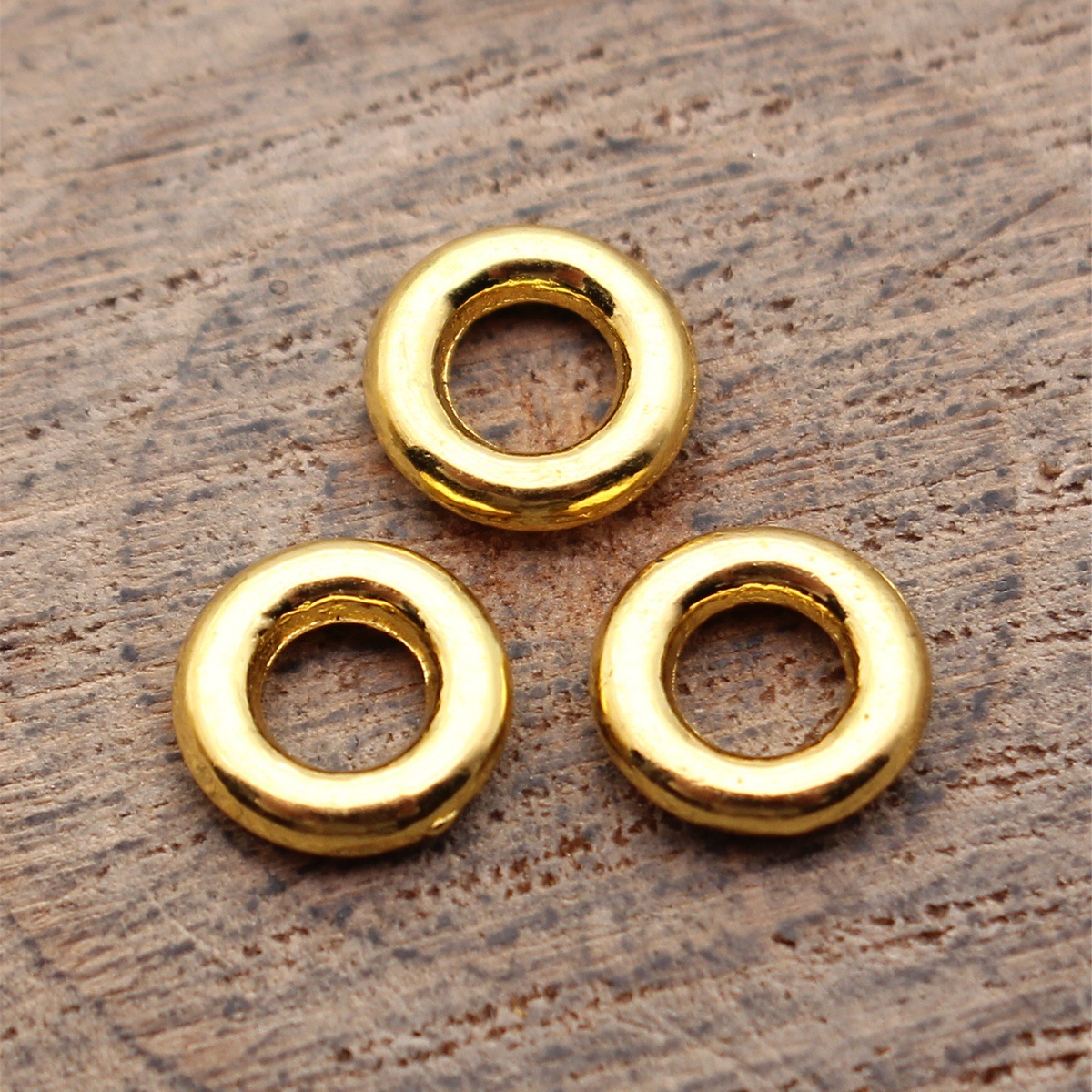 Round Charms Connector Cutout  - огляд і ціна Resin Crafts